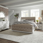 Magnolia Manor - 5 Piece Bedroom Set (Queen Upholstered Sleigh Bed, Dresser & Mirror, Chest, Nightstand) - White