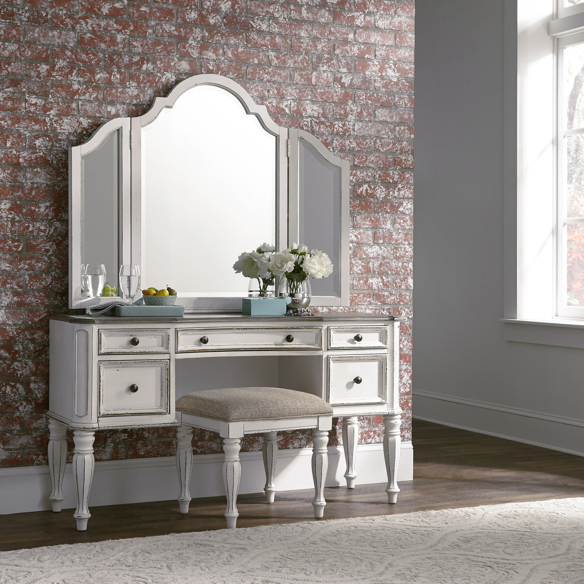 3b598dfa667bc57f3b0dc7c3bac72d4e Magnolia Manor - 3 Piece Vanity Set - White - Image 1