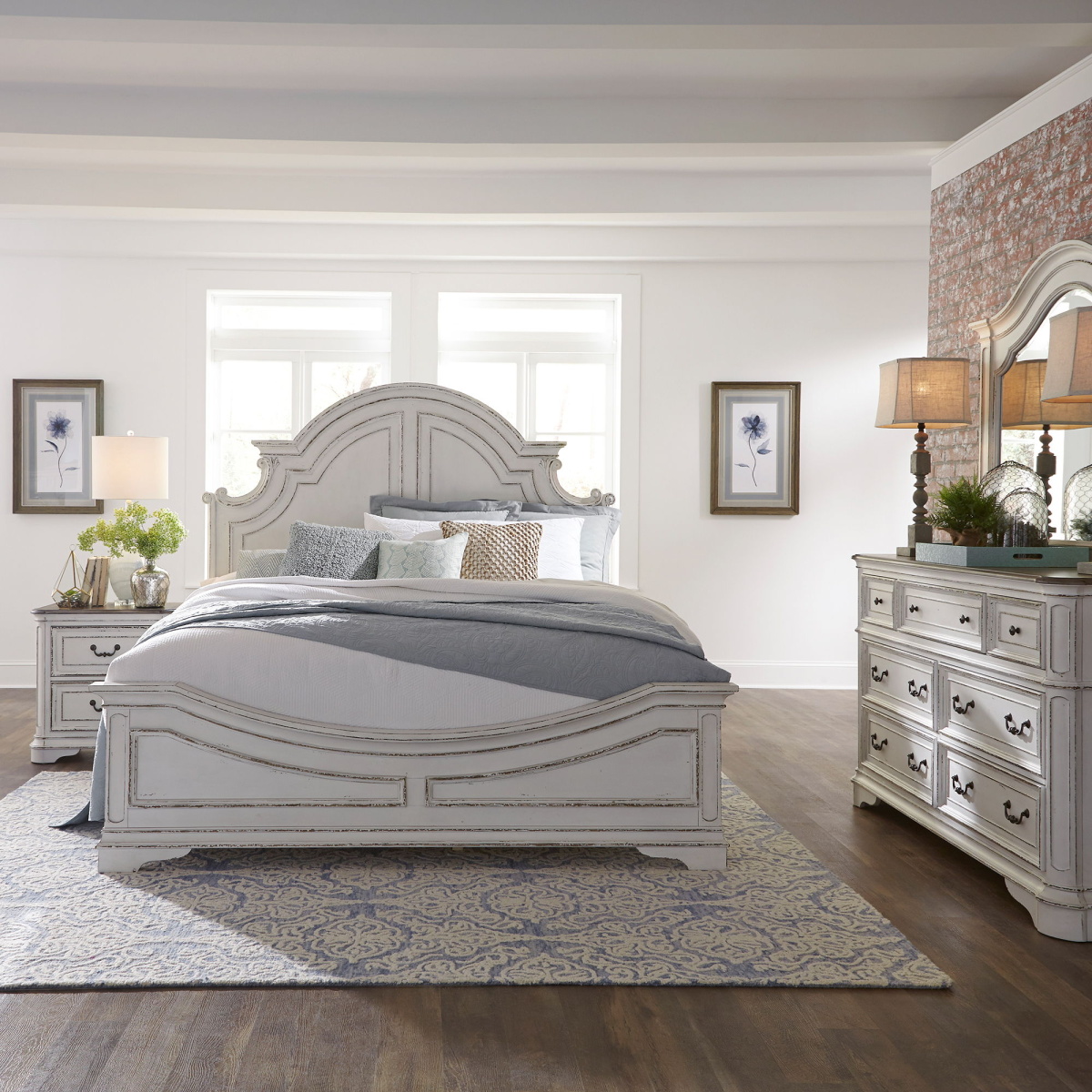 a2c896bff3761e5f3bdc539707603c44 Magnolia Manor - 4 Piece Bedroom Set (California King Panel Bed, Dresser & Mirror, Nightstand) - White - Image 1
