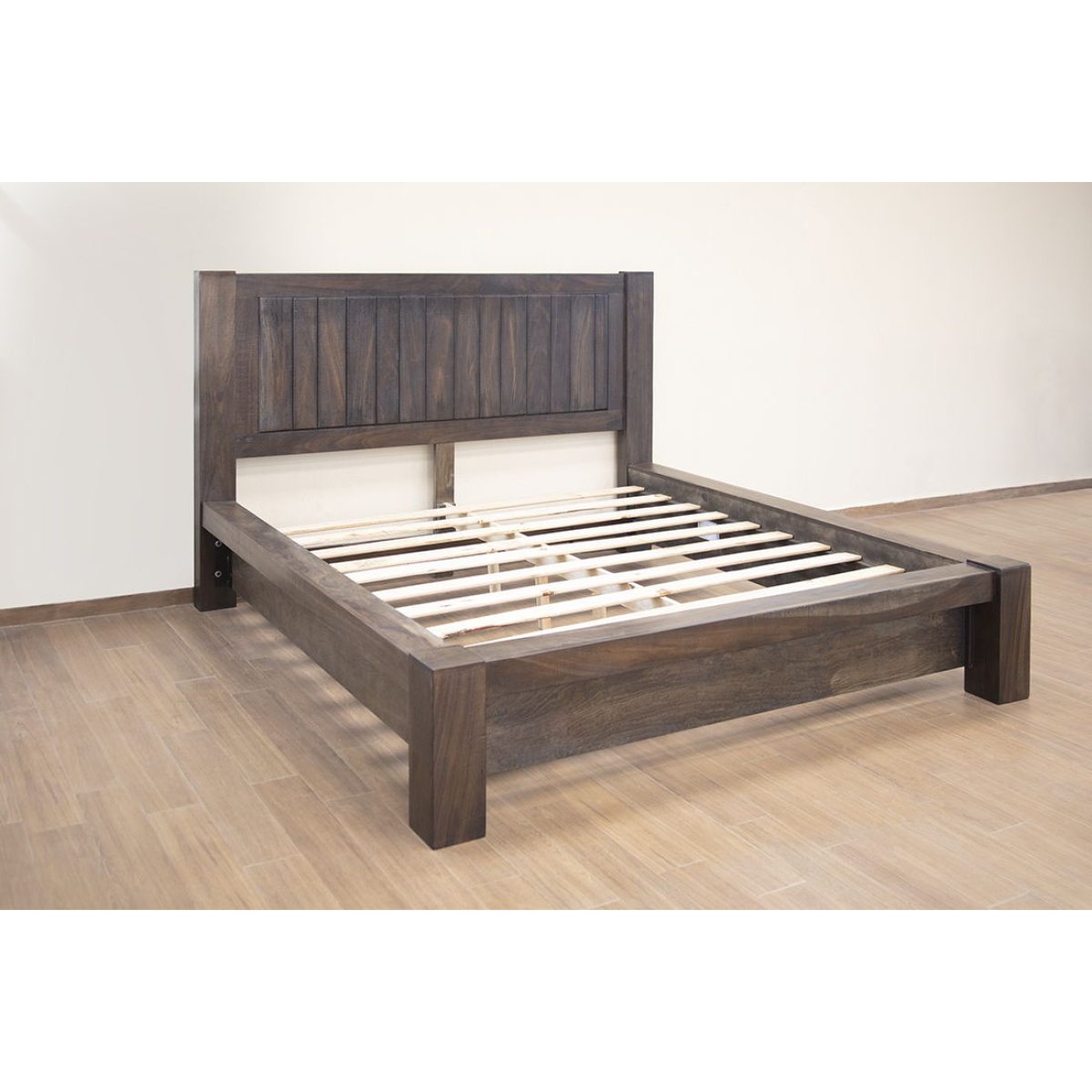 San Luis – King Platform Bed Beds 13
