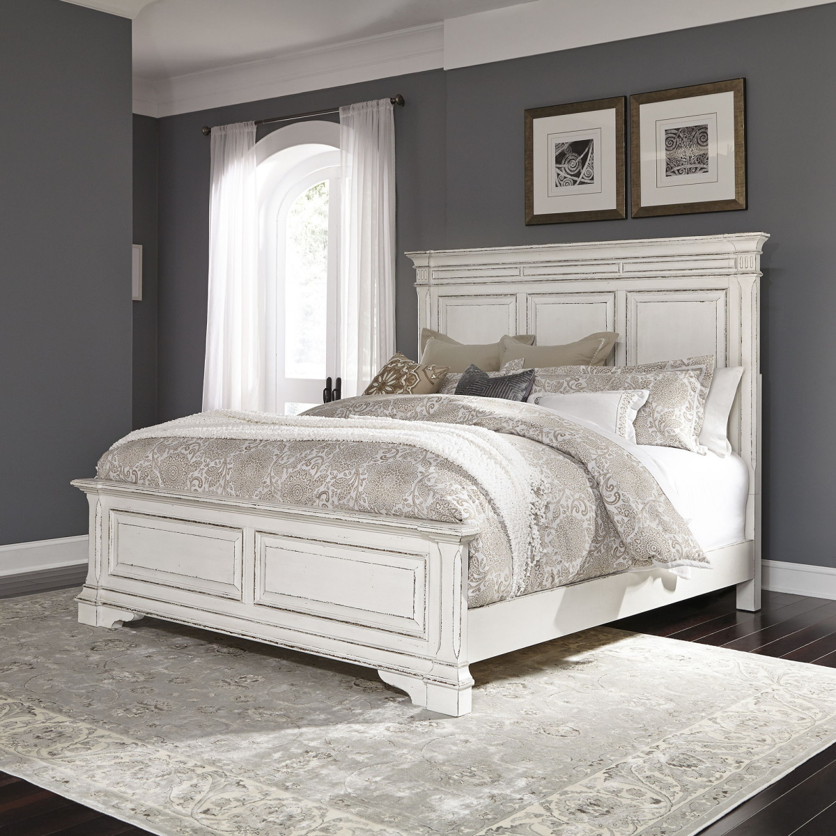 6f6f50958735c6c2df39785cc1cac13d Abbey Park - King Panel Bed - White - Image 1