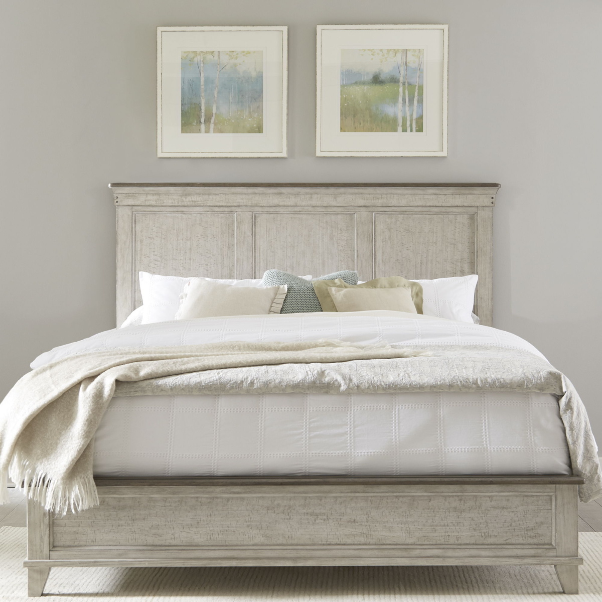 987ccdd9ccf0db0fabf47a97ce47d872 Ivy Hollow - King Panel Bed - Image 1