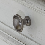 Allyson Park - 5 Piece Bedroom Set (Queen Panel Bed, Dresser & Mirror, Chest, Nightstand) - White - Image 3