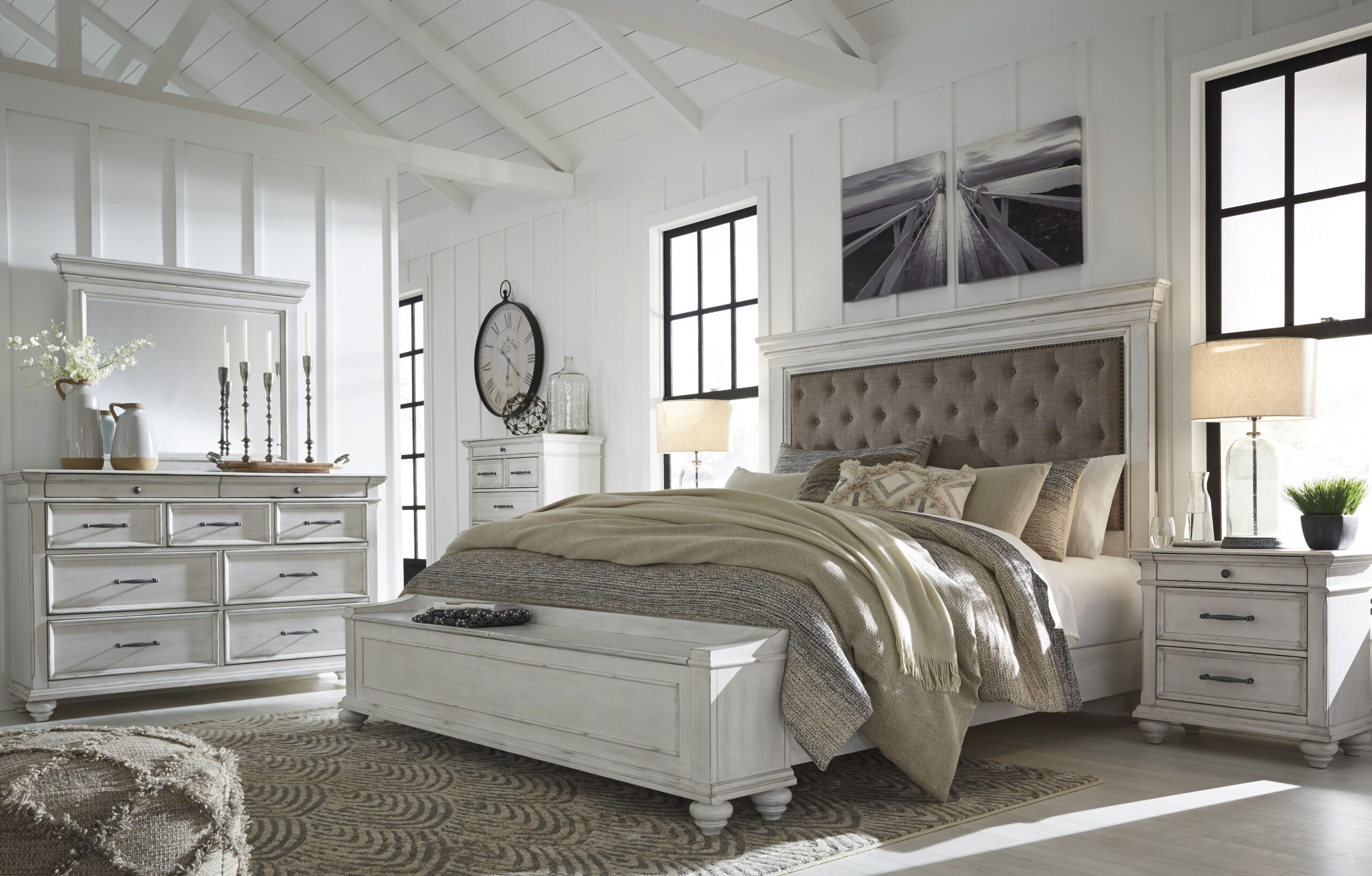Kanwyn - 5 Pc. - Dresser, Mirror, King Upholstered Bed with Storage Bench - Whitewash