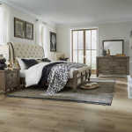 Americana Farmhouse - 4 Piece Bedroom Set (King Sleigh Bed, Dresser & Mirror, Nightstand) - Dusty Taupe