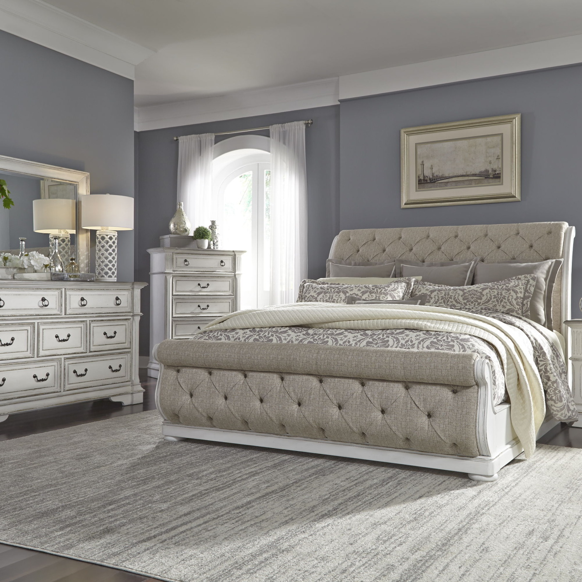 dced75a5e7967362edaa68c8014309ec Abbey Park - 4 Piece Bedroom Set (King Upholstered Sleigh Bed, Dresser & Mirror, Chest) - White - Image 1