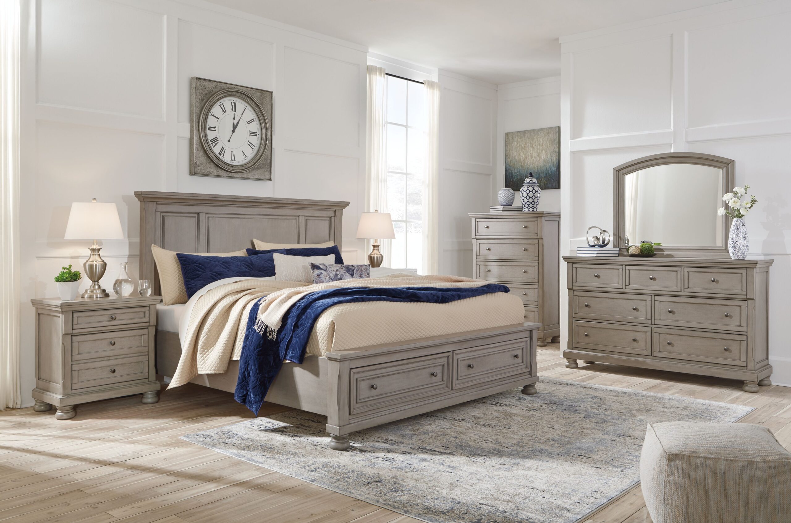 Lettner - Queen Panel Storage Bed - 6 Pc. - Dresser, Mirror, Chest, Queen Bed - Light Gray