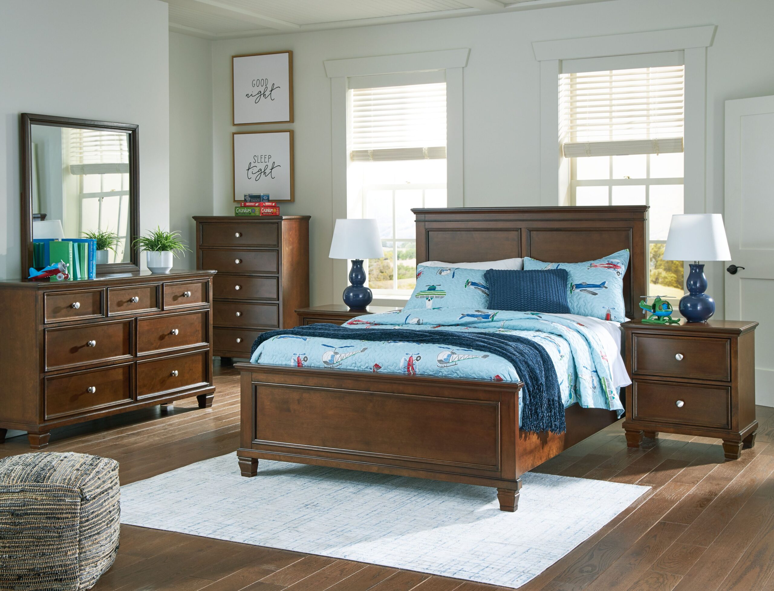 Danabrin - 7 Pc. - Dresser, Mirror, Full Panel Bed, 2 Nightstands - Brown