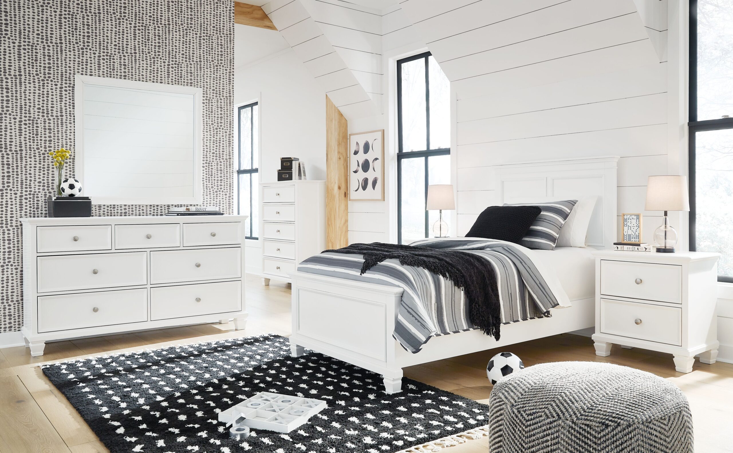 Fortman - 6 Pc. - Dresser, Mirror, Chest, Twin Panel Bed - White